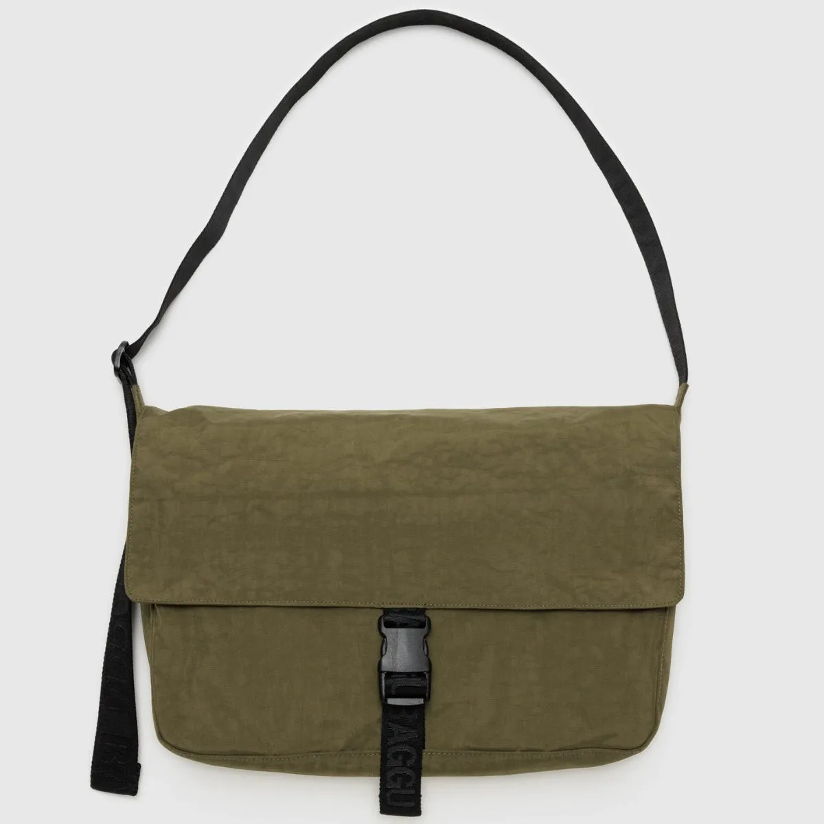 Baggu Nylon Messenger Bag in Seaweed
