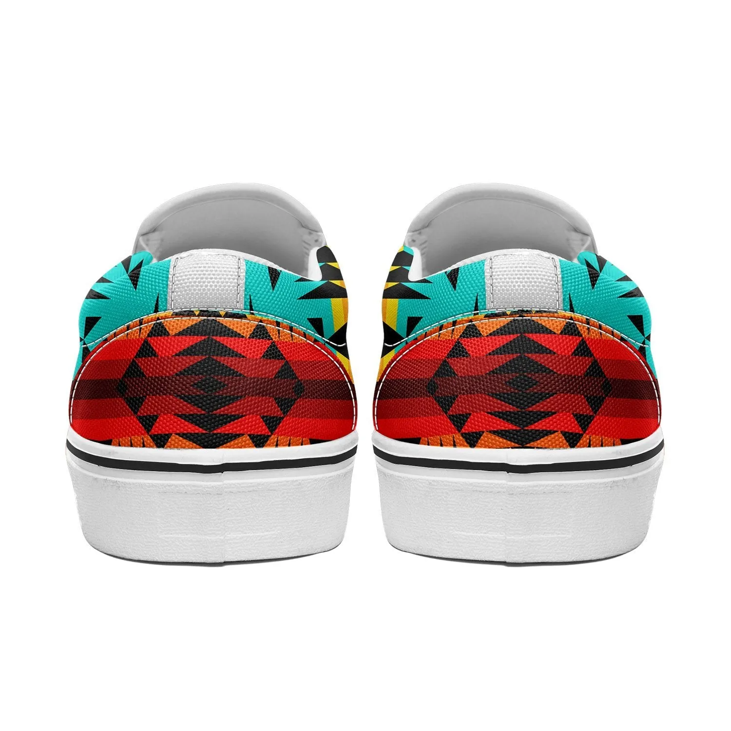 Between the Mountains Otoyimm Canvas Slip On Shoes