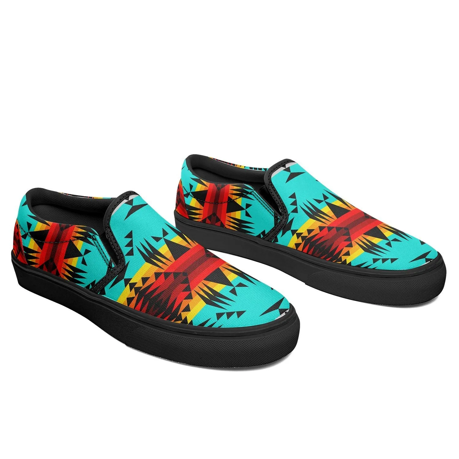 Between the Mountains Otoyimm Canvas Slip On Shoes