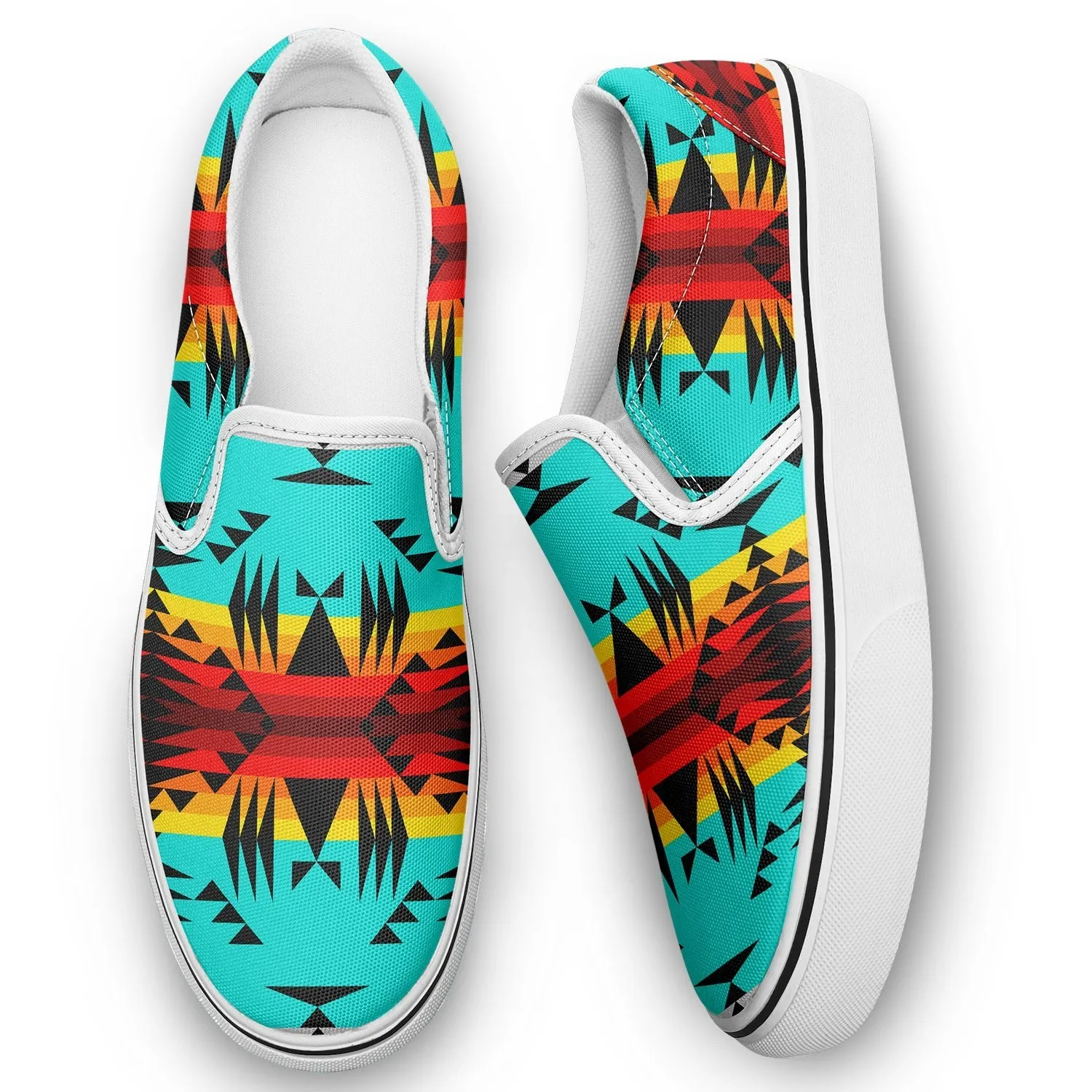 Between the Mountains Otoyimm Canvas Slip On Shoes