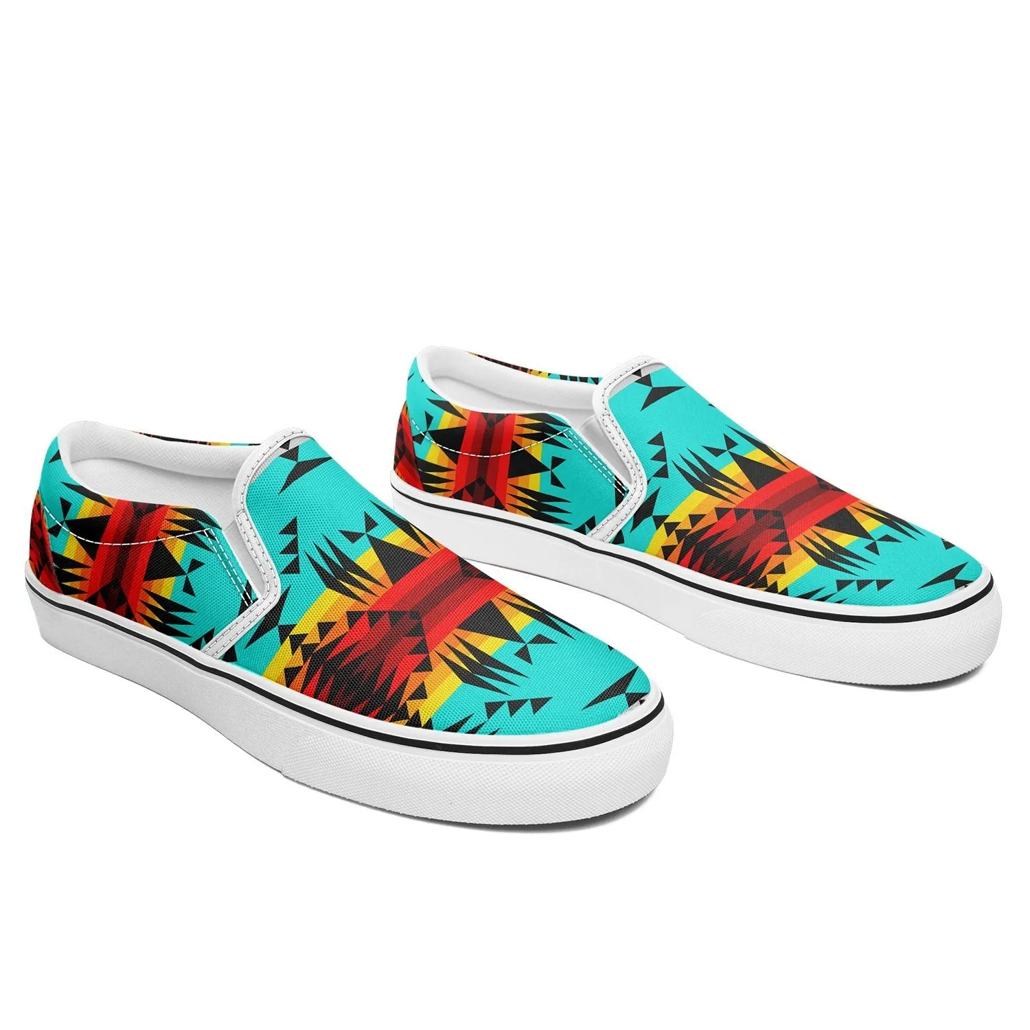 Between the Mountains Otoyimm Canvas Slip On Shoes