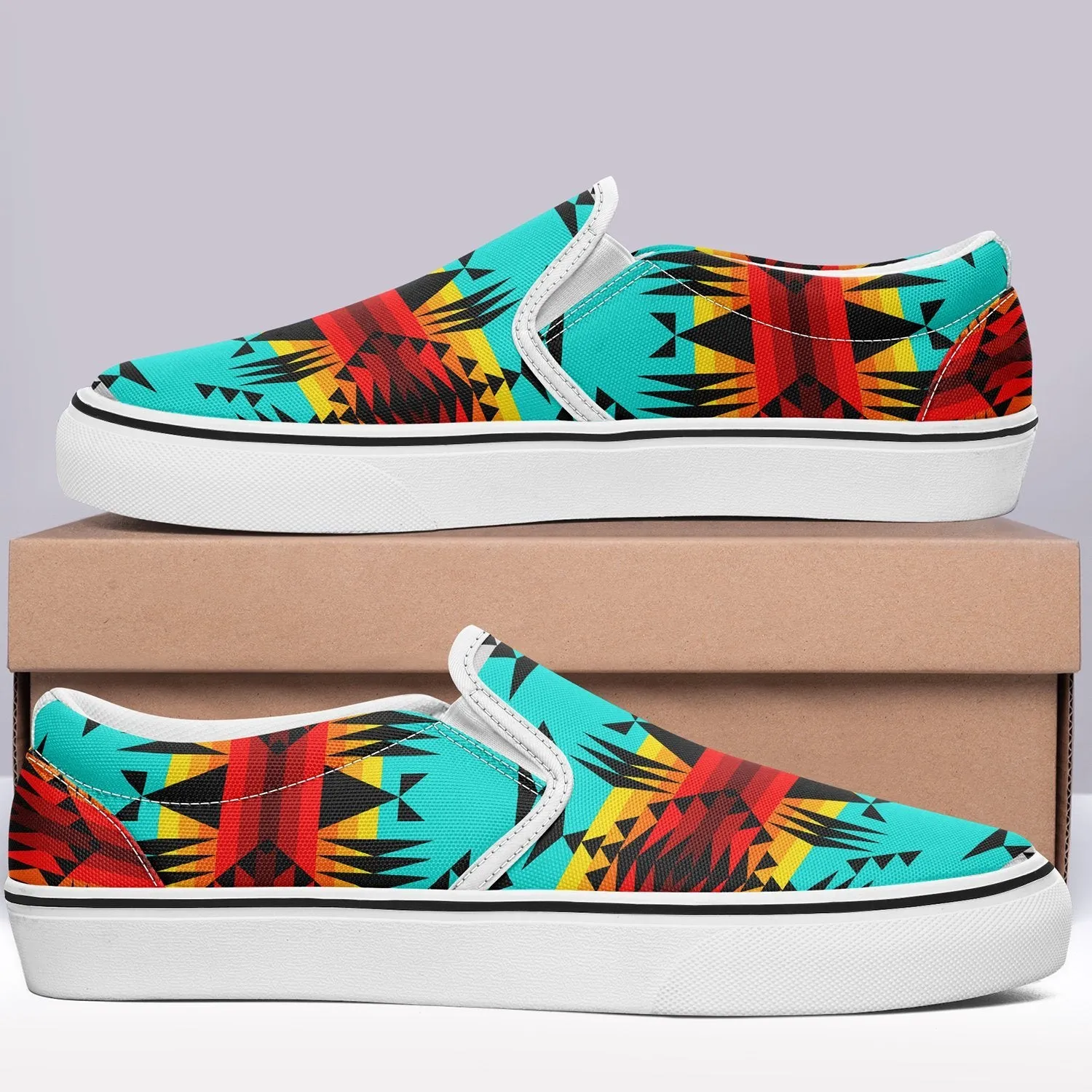 Between the Mountains Otoyimm Canvas Slip On Shoes